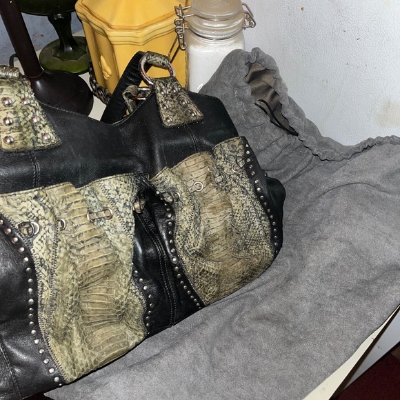 Chi by Falchi - Picture 4 of 6